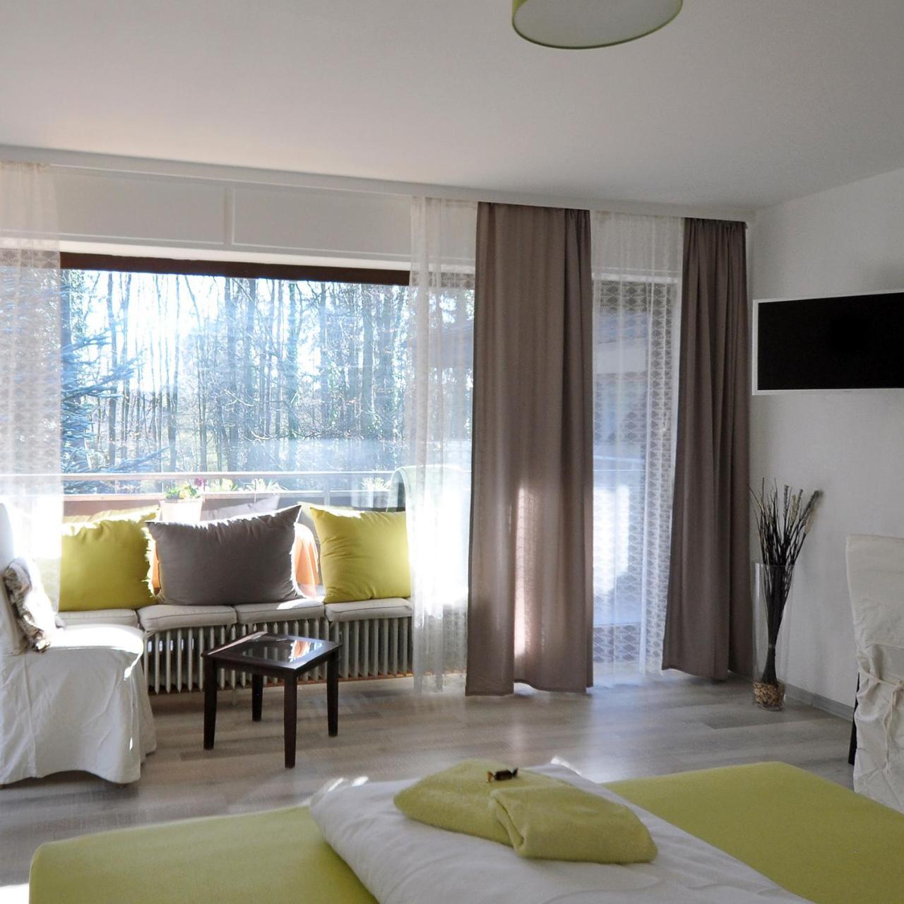 Waldpension Bielefeld Exteriör bild